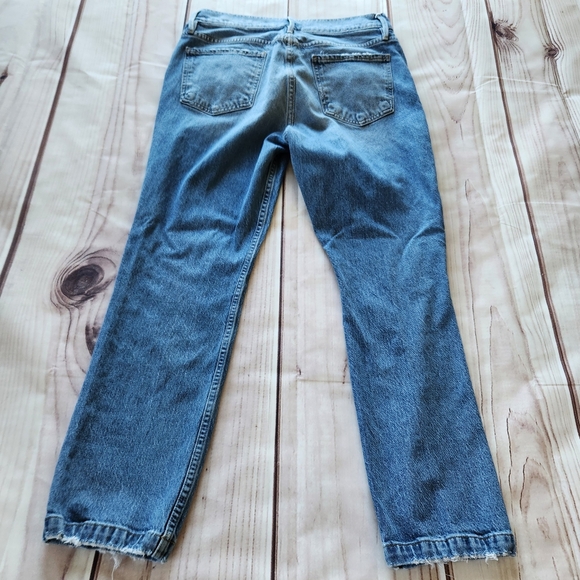 Frame "Le Sylvie Slender Straight" High Rise Distressed Jean | Women's Size 32 - Picture 6 of 12